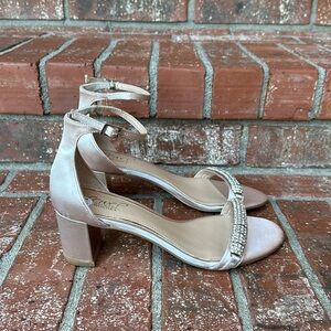 Jewel Badgley Mischka Ramsay Jeweled Ankle Strap Block Heel NEW Women's Size 7.5